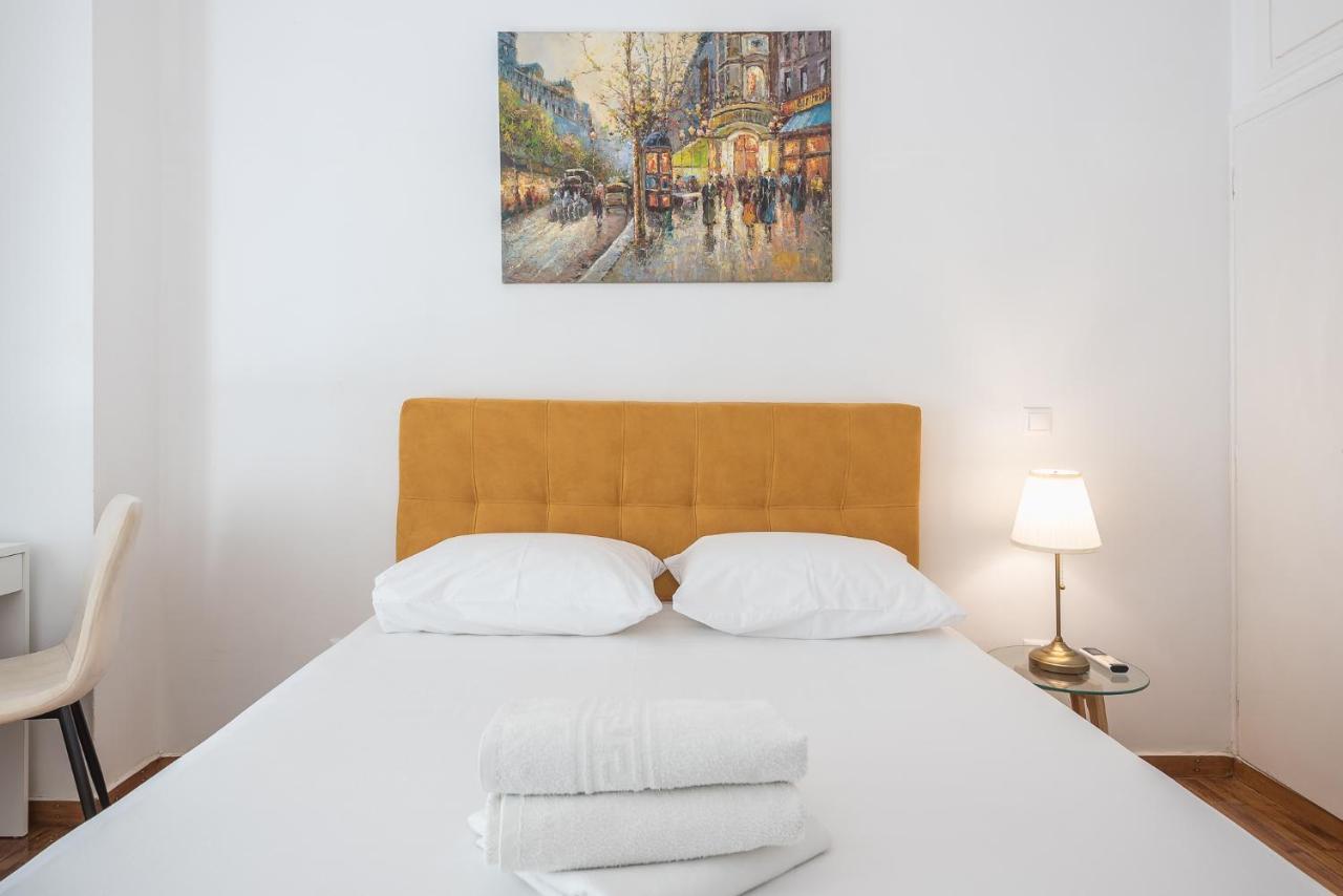 Victoria Sun Apartments Atene Esterno foto