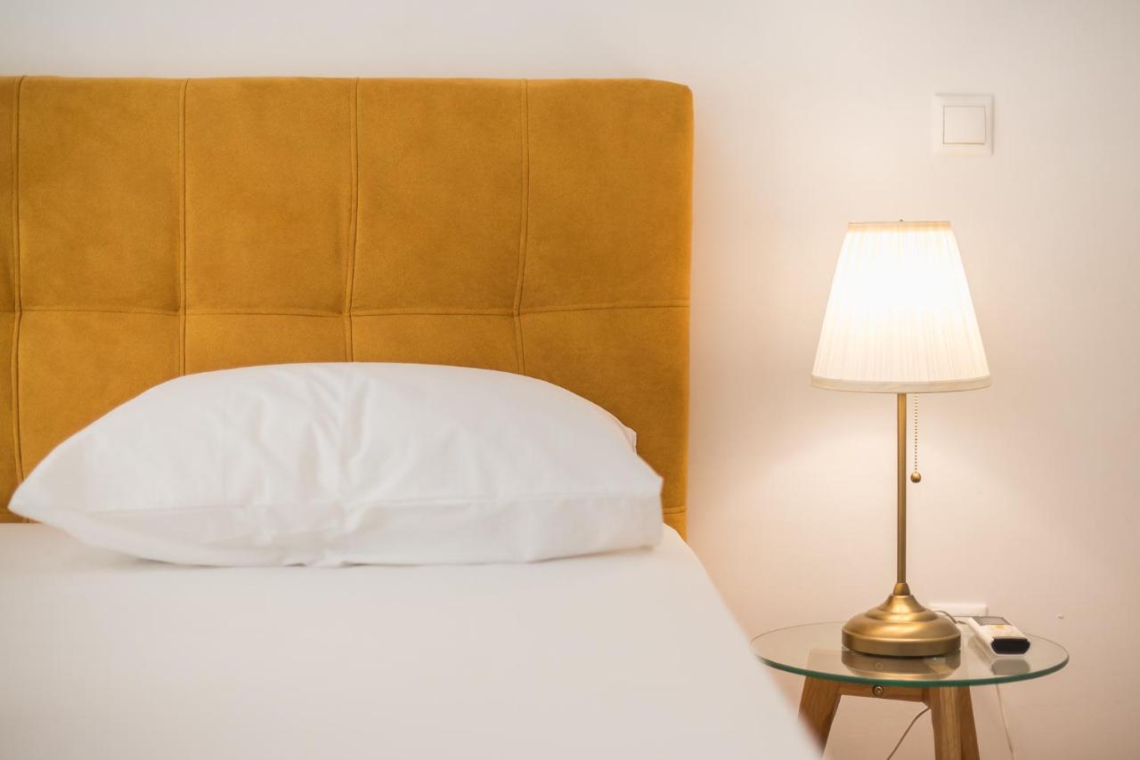 Victoria Sun Apartments Atene Esterno foto
